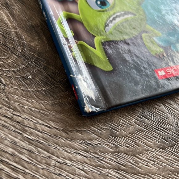 SPECIAL 3/$21 Books!! 📚 Lot of 3 Disney books - Picture 10 of 11